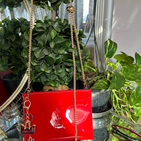 Yves Saint Laurent - Picture 12 of 15